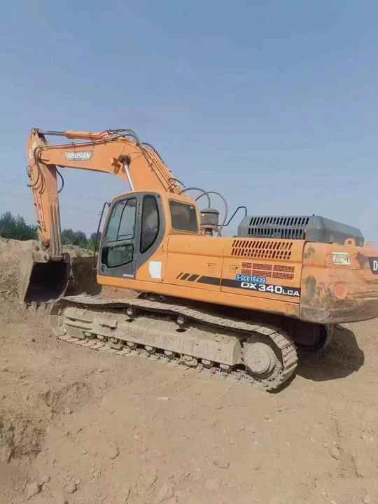 Used Original Korea Doosan 34 Ton Excavator with Cheap Price and Good Condition DOOSAN Dx340LCA Dx225 Dx330 DX360for Sale - Máy xúc: hình 3 Used Original Korea Doosan 34 Ton Excavator with Cheap Price and Good Condition DOOSAN Dx340LCA Dx225 Dx330 DX360for Sale - Máy xúc: hình 3