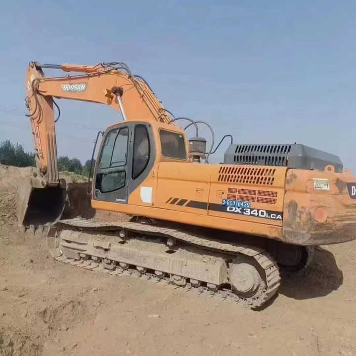 Used Original Korea Doosan 34 Ton Excavator with Cheap Price and Good Condition DOOSAN Dx340LCA Dx225 Dx330 DX360for Sale - Máy xúc bánh xích: hình 1 Used Original Korea Doosan 34 Ton Excavator with Cheap Price and Good Condition DOOSAN Dx340LCA Dx225 Dx330 DX360for Sale - Máy xúc bánh xích: hình 1