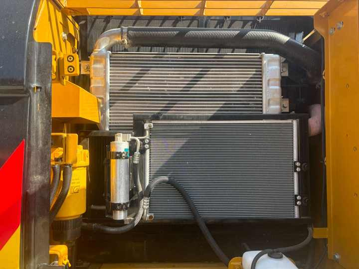 Used CAT320D Medium and Large Crawler Excavator Cat320b 325b 330b 336d In Stock - Máy xúc bánh xích: hình 5 Used CAT320D Medium and Large Crawler Excavator Cat320b 325b 330b 336d In Stock - Máy xúc bánh xích: hình 5