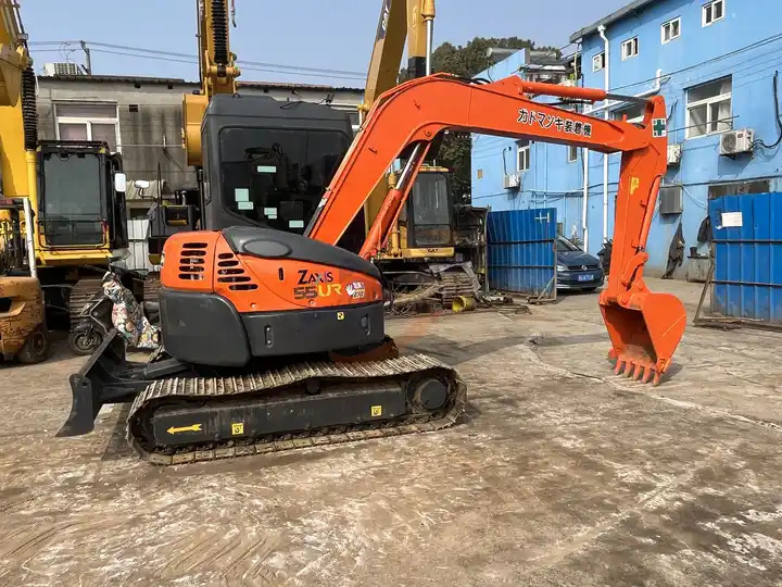 Used Excavator Hitachi Zaxis55ur good quality made in japan Hitachi ZX55ur crawler excavator - Máy xúc bánh xích: hình 3 Used Excavator Hitachi Zaxis55ur good quality made in japan Hitachi ZX55ur crawler excavator - Máy xúc bánh xích: hình 3