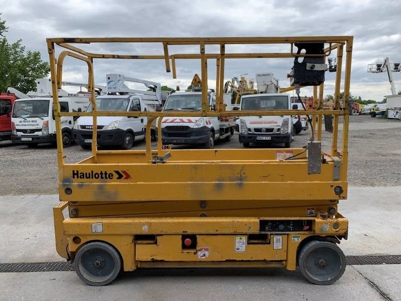 Haulotte Compact 8 - Máy nâng người hình kéo: hình 4 Haulotte Compact 8 - Máy nâng người hình kéo: hình 4