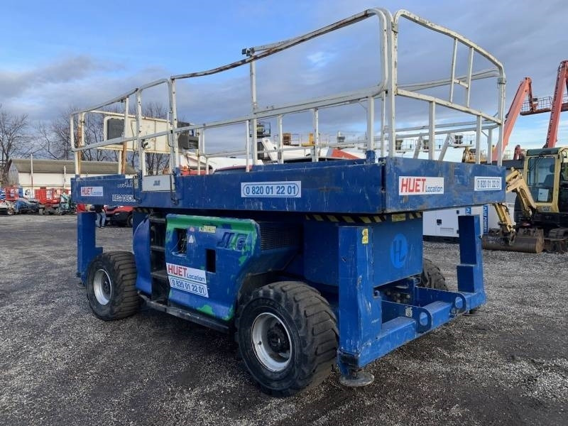 JLG 3394RT - 12m, 4x4, diesel - Máy nâng người hình kéo: hình 1 JLG 3394RT - 12m, 4x4, diesel - Máy nâng người hình kéo: hình 1