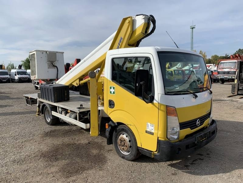 Nissan Cabstar Multitel MT222 - 22m, 200kg  - Nền bục trên không gắn trên xe tải: hình 1 Nissan Cabstar Multitel MT222 - 22m, 200kg  - Nền bục trên không gắn trên xe tải: hình 1