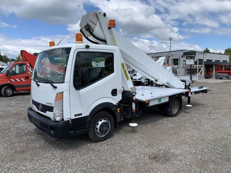 Nissan Cabstar Palfinger P260B - 25,6 m - 230 kg - Nền bục trên không gắn trên xe tải: hình 2 Nissan Cabstar Palfinger P260B - 25,6 m - 230 kg - Nền bục trên không gắn trên xe tải: hình 2
