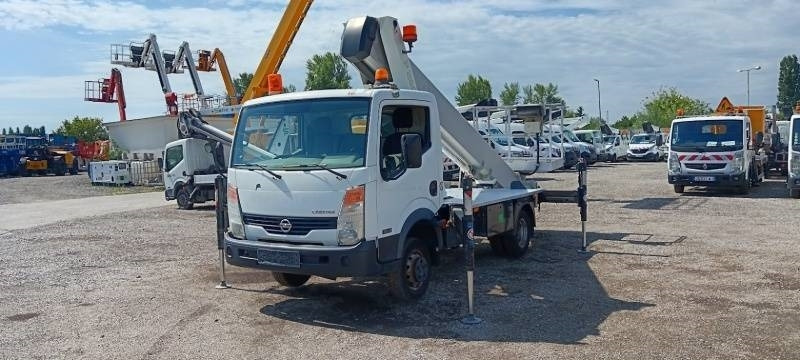Nissan Cabstar Palfinger P260B - 25,6 m - 230 kg - Nền bục trên không gắn trên xe tải: hình 2 Nissan Cabstar Palfinger P260B - 25,6 m - 230 kg - Nền bục trên không gắn trên xe tải: hình 2