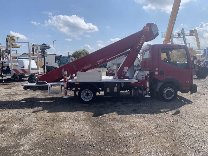 Nissan Cabstar Palfinger P260B - 25,6 m - 230 kg - Nền bục trên không gắn trên xe tải: hình 4 Nissan Cabstar Palfinger P260B - 25,6 m - 230 kg - Nền bục trên không gắn trên xe tải: hình 4