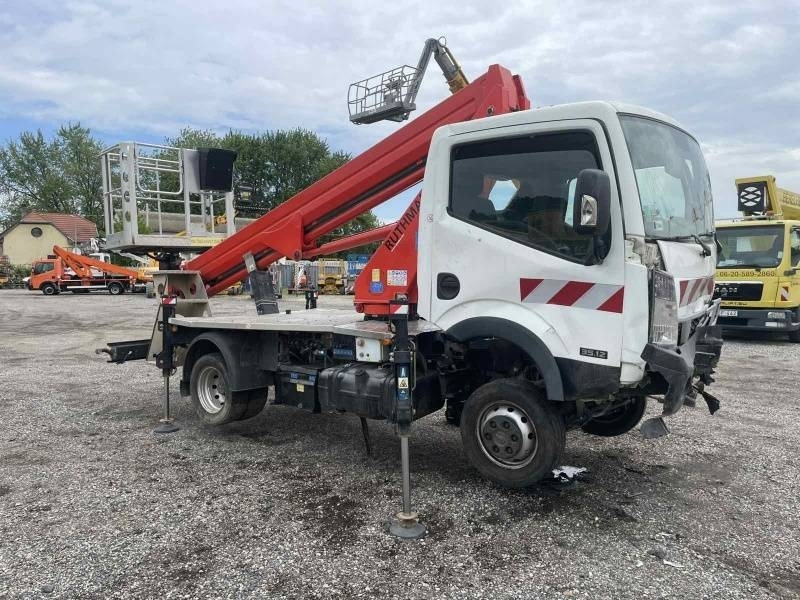 Nissan Cabstar RUTHMANN-ECOLINE 160 - 16m - 250 kg - Nền bục trên không gắn trên xe tải: hình 1 Nissan Cabstar RUTHMANN-ECOLINE 160 - 16m - 250 kg - Nền bục trên không gắn trên xe tải: hình 1