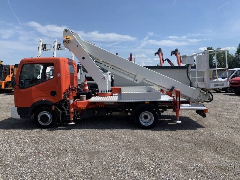 Nissan Cabstar Ruthmann-Steiger TB220 - 22,1m - 200 kg - Nền bục trên không gắn trên xe tải: hình 4 Nissan Cabstar Ruthmann-Steiger TB220 - 22,1m - 200 kg - Nền bục trên không gắn trên xe tải: hình 4