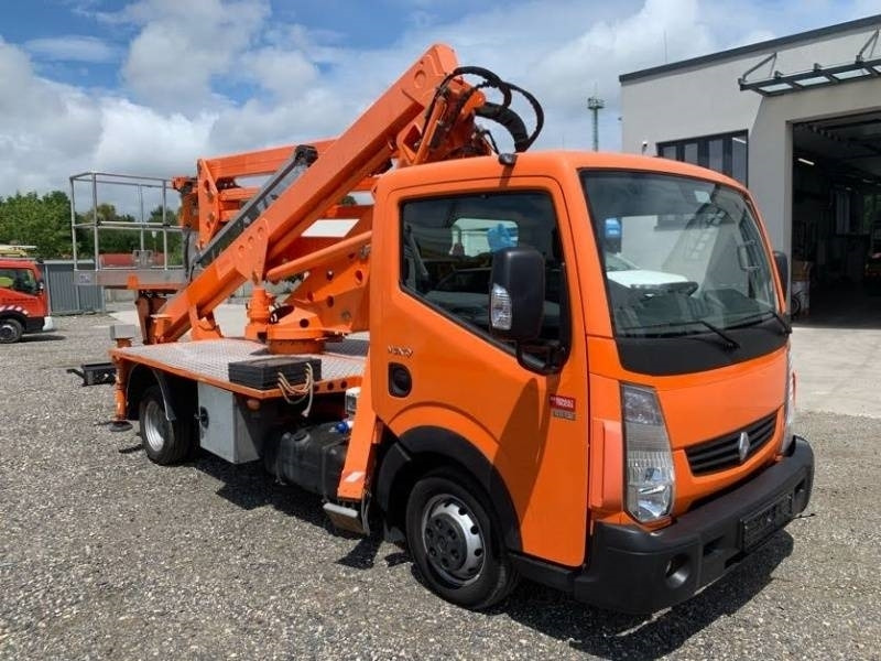 Renault Maxity CMC TB200 - 20 m - 200 kg - Nền bục trên không gắn trên xe tải: hình 1 Renault Maxity CMC TB200 - 20 m - 200 kg - Nền bục trên không gắn trên xe tải: hình 1