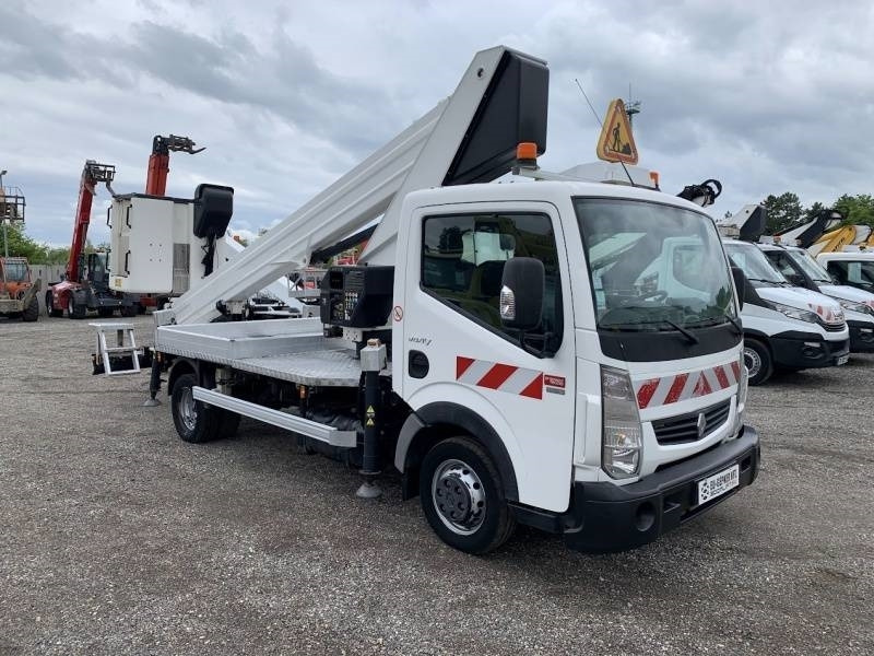 Renault Maxity ISOLI VT60NE - 20m, 250kg - Nền bục trên không gắn trên xe tải: hình 1 Renault Maxity ISOLI VT60NE - 20m, 250kg - Nền bục trên không gắn trên xe tải: hình 1