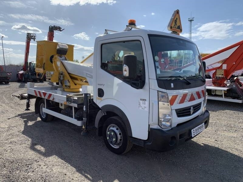 Renault Maxity Multitel MX200 - 20 m - Nền bục trên không gắn trên xe tải: hình 1 Renault Maxity Multitel MX200 - 20 m - Nền bục trên không gắn trên xe tải: hình 1