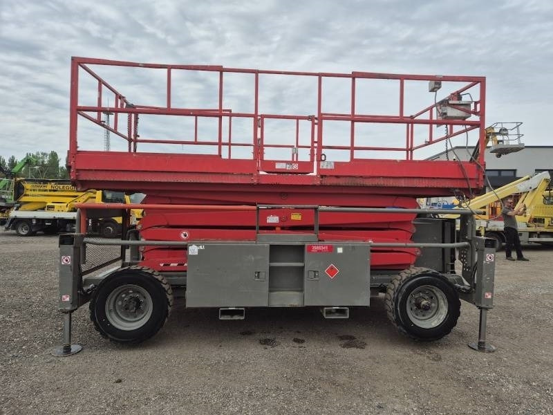 SkyJack SJ9241 - 14,5 m - 4x4 - Máy nâng người hình kéo: hình 5 SkyJack SJ9241 - 14,5 m - 4x4 - Máy nâng người hình kéo: hình 5