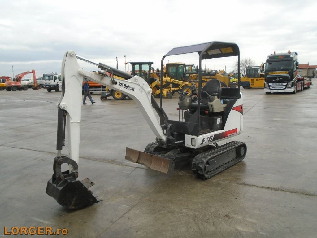 Bobcat E 16 - Máy xúc mini: hình 1 Bobcat E 16 - Máy xúc mini: hình 1