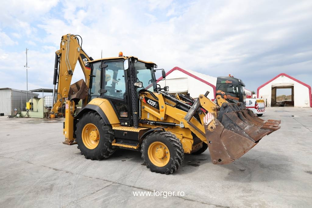 CAT 432 F2 - Máy xúc trước múc sau: hình 1 CAT 432 F2 - Máy xúc trước múc sau: hình 1