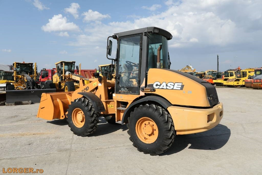 Case 211 D - Máy xúc lật bánh lốp: hình 2 Case 211 D - Máy xúc lật bánh lốp: hình 2