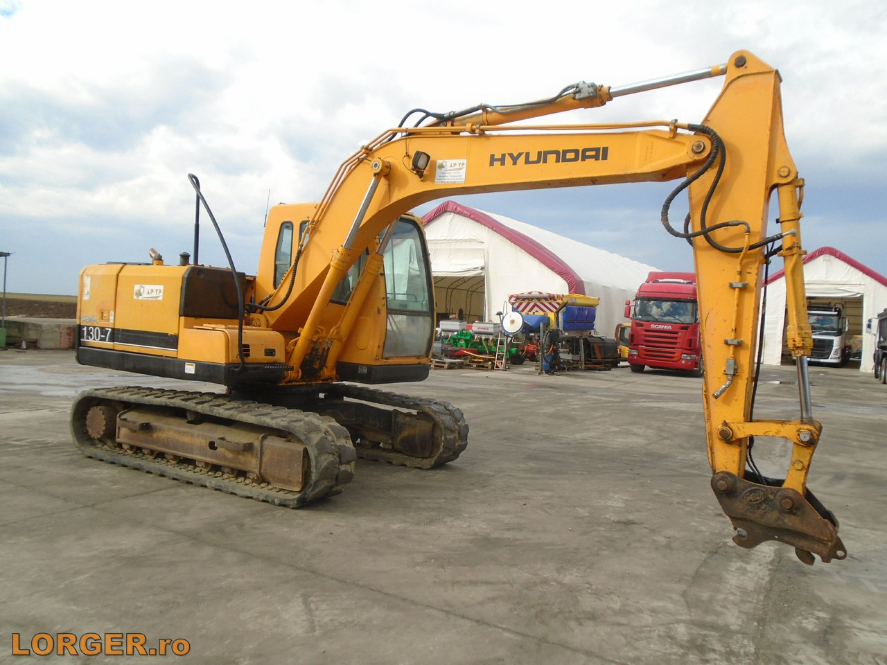 Hyundai Robex 110-7 - Máy xúc bánh xích: hình 4 Hyundai Robex 110-7 - Máy xúc bánh xích: hình 4