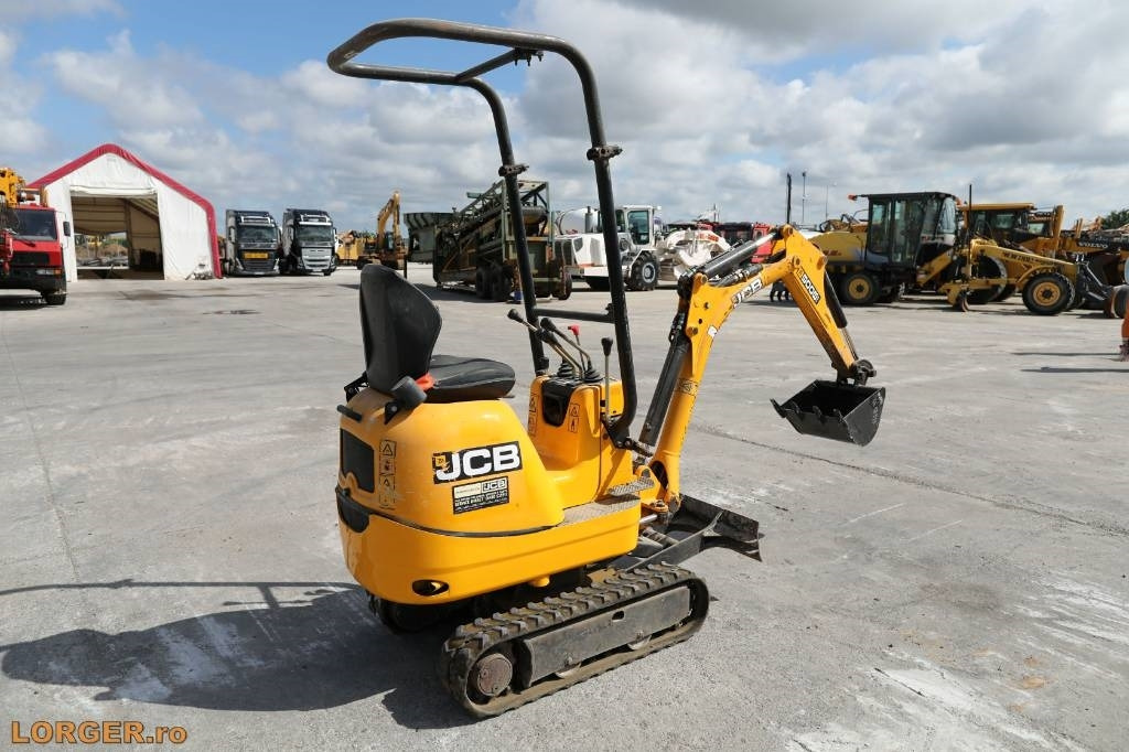 JCB 8008 CTS - Máy xúc mini: hình 3 JCB 8008 CTS - Máy xúc mini: hình 3
