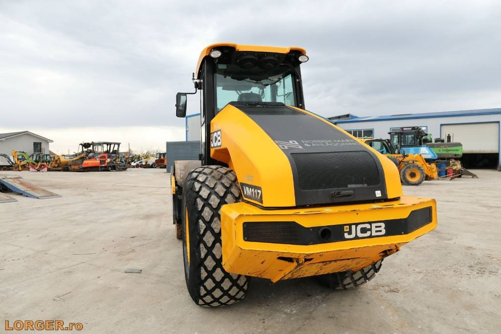 JCB VM 117 - Máy đầm: hình 3 JCB VM 117 - Máy đầm: hình 3