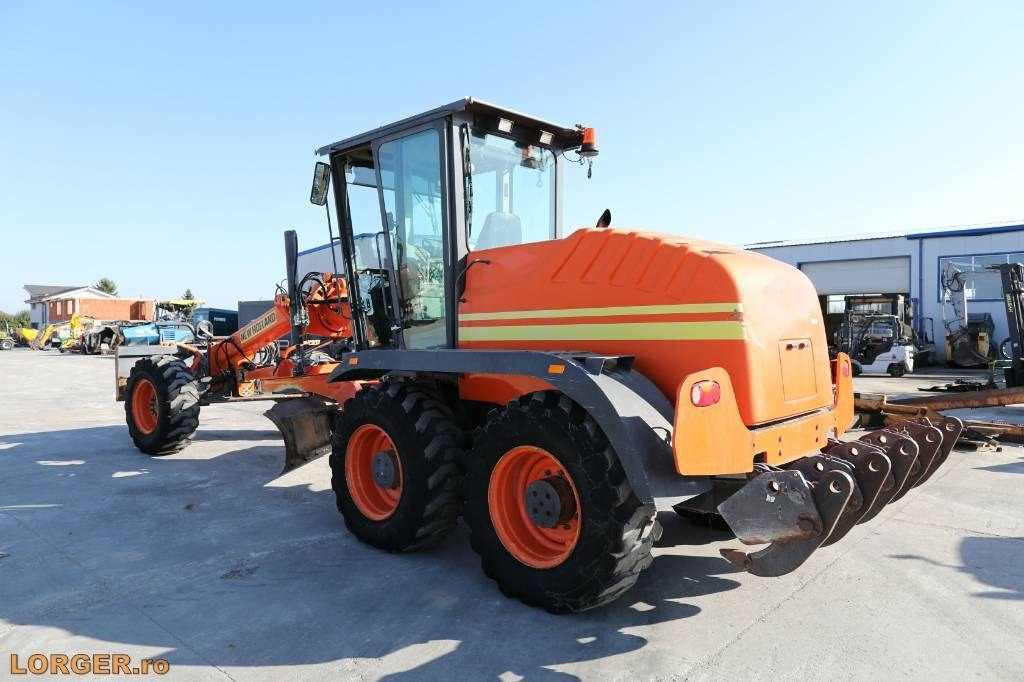 New Holland F 156.6 A with 3D GPS System - Máy san: hình 3 New Holland F 156.6 A with 3D GPS System - Máy san: hình 3