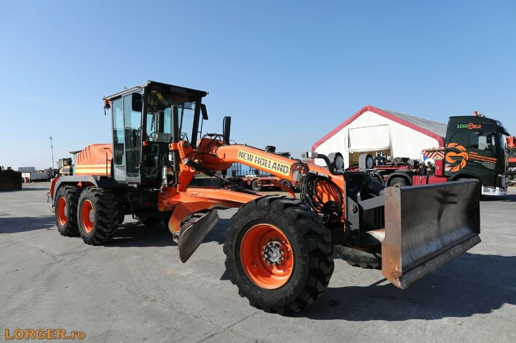 New Holland F 156.6 A with 3D GPS System - Máy san: hình 1 New Holland F 156.6 A with 3D GPS System - Máy san: hình 1