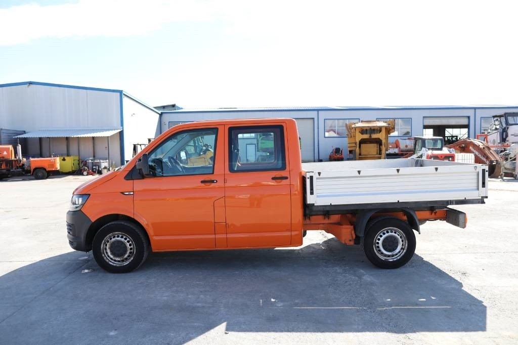 Volkswagen Transporter - Xe van chở hàng: hình 2 Volkswagen Transporter - Xe van chở hàng: hình 2