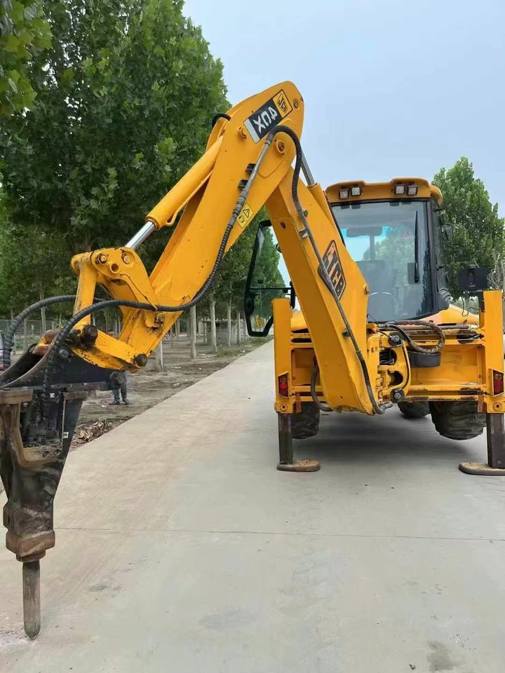 JCB 3CX - Máy xúc trước múc sau: hình 3 JCB 3CX - Máy xúc trước múc sau: hình 3