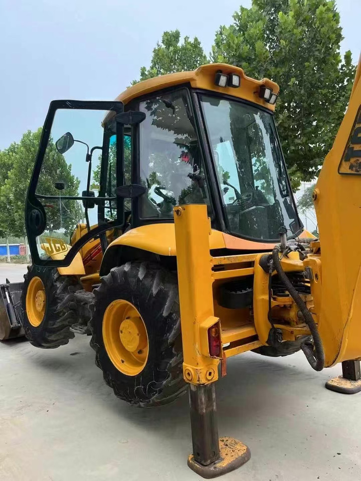 JCB 3CX - Máy xúc trước múc sau: hình 1 JCB 3CX - Máy xúc trước múc sau: hình 1