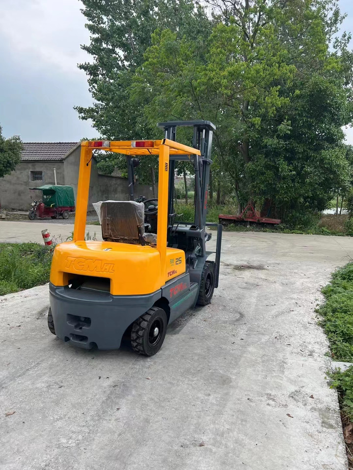 Tcm 2.5tons - Xe nâng: hình 5 Tcm 2.5tons - Xe nâng: hình 5