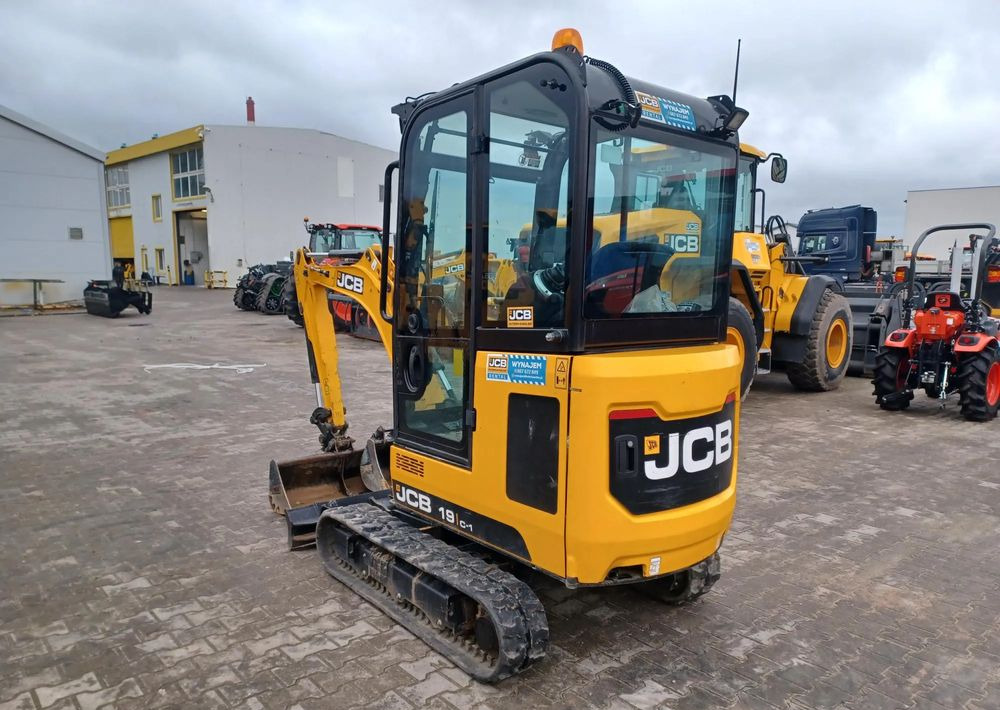JCB 19C-1 - Máy xúc bánh xích: hình 5 JCB 19C-1 - Máy xúc bánh xích: hình 5