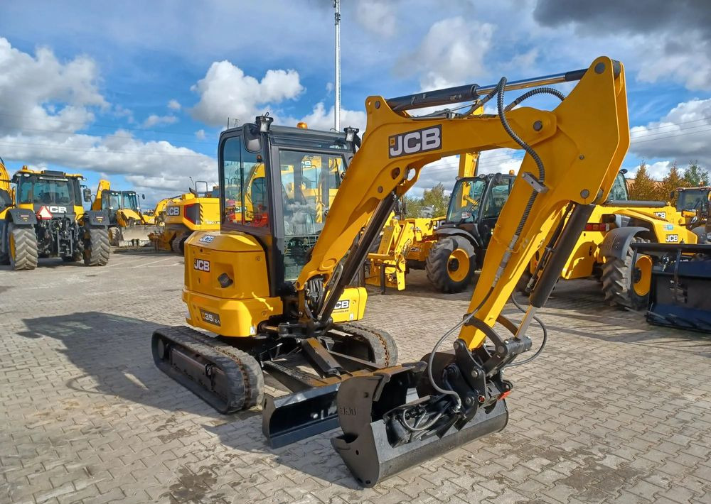 JCB 35Z-1 - Máy xúc mini: hình 3 JCB 35Z-1 - Máy xúc mini: hình 3