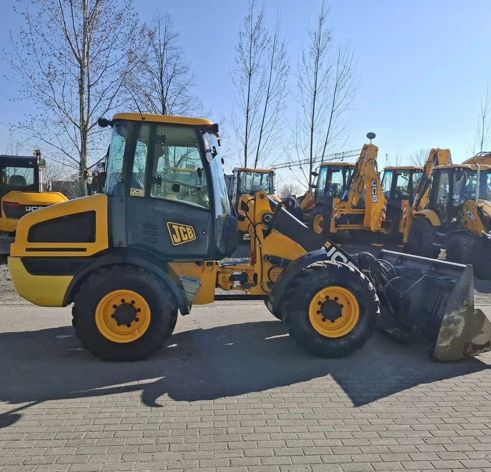 JCB 409 - Máy xúc bánh lốp: hình 4 JCB 409 - Máy xúc bánh lốp: hình 4