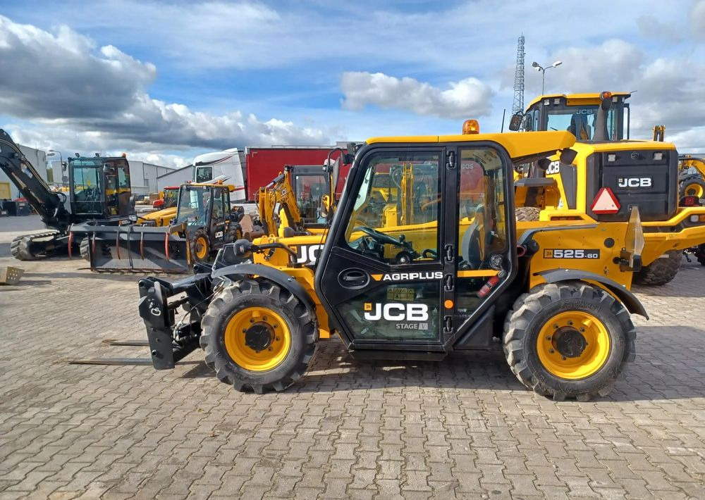 JCB 525-60 Agri Plus - Xe nhấc hình viễn vọng kính: hình 3 JCB 525-60 Agri Plus - Xe nhấc hình viễn vọng kính: hình 3