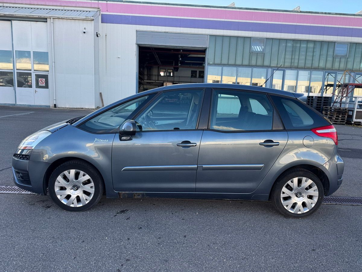 Citroën C4 Picasso DIESEL HDI 1,6 EURO 4 !!!!!!!!!!!!!!! - Xe van chở khách: hình 4 Citroën C4 Picasso DIESEL HDI 1,6 EURO 4 !!!!!!!!!!!!!!! - Xe van chở khách: hình 4