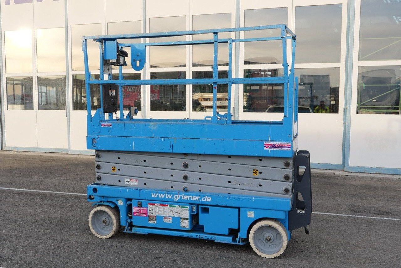 Genie SCHERENHEBEBÜHNE GENIE GS 2632 nur 542 H - Nền bục trên không gắn trên xe tải: hình 2 Genie SCHERENHEBEBÜHNE GENIE GS 2632 nur 542 H - Nền bục trên không gắn trên xe tải: hình 2