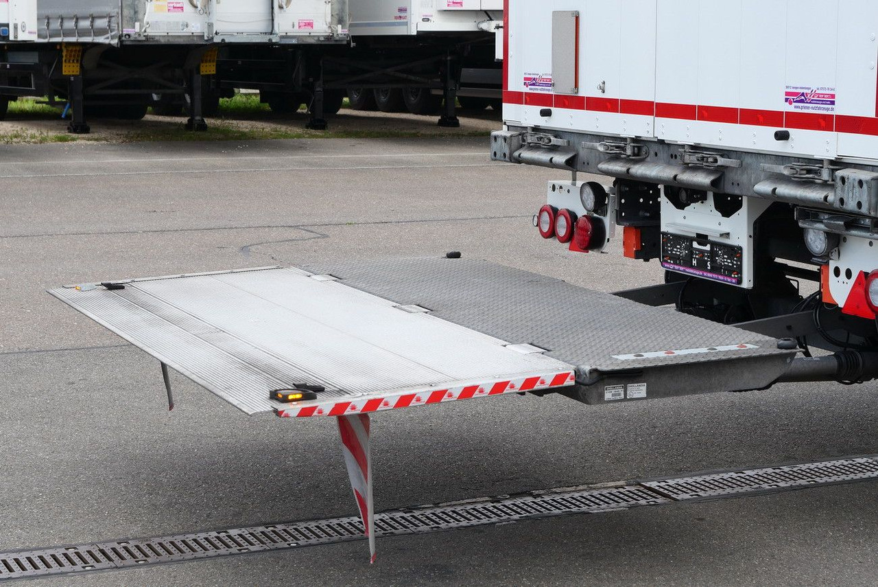 Sơ mi rơ moóc hộp kín Schmitz Cargobull SKO 24/3 x ZURR/2 x LIFT /LBW 2000 kg / 2,70: hình 26