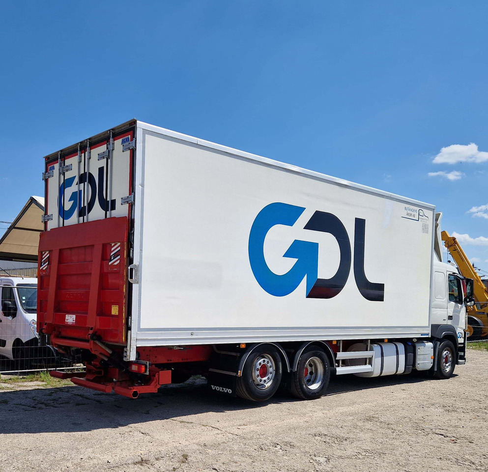 Xe tải đông lạnh để vận chuyển thức ăn VOLVO FM: hình 6