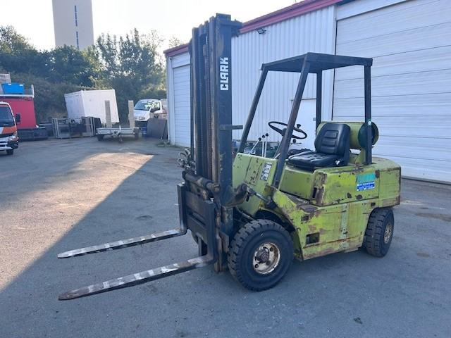 Clark C500-Y50LPG FRONTAL - Xe nâng gas: hình 3 Clark C500-Y50LPG FRONTAL - Xe nâng gas: hình 3