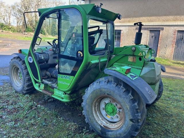 MERLO P32-6 PLUS 4 ROUES MOTRICES - Xe tải tiếp cận: hình 2 MERLO P32-6 PLUS 4 ROUES MOTRICES - Xe tải tiếp cận: hình 2
