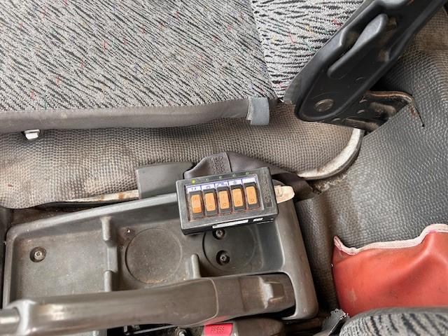 Xe tải kéo isuzu R70XN PLATEAU BASCUMLANT COULISSANT MONZA 2012: hình 11 Xe tải kéo isuzu R70XN PLATEAU BASCUMLANT COULISSANT MONZA 2012: hình 11