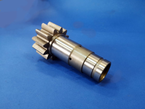 010010A Wałek silnika obrotu, Kubota KX 41-3V - Mô tơ quay toa cho Máy móc xây dựng: hình 1 010010A Wałek silnika obrotu, Kubota KX 41-3V - Mô tơ quay toa cho Máy móc xây dựng: hình 1