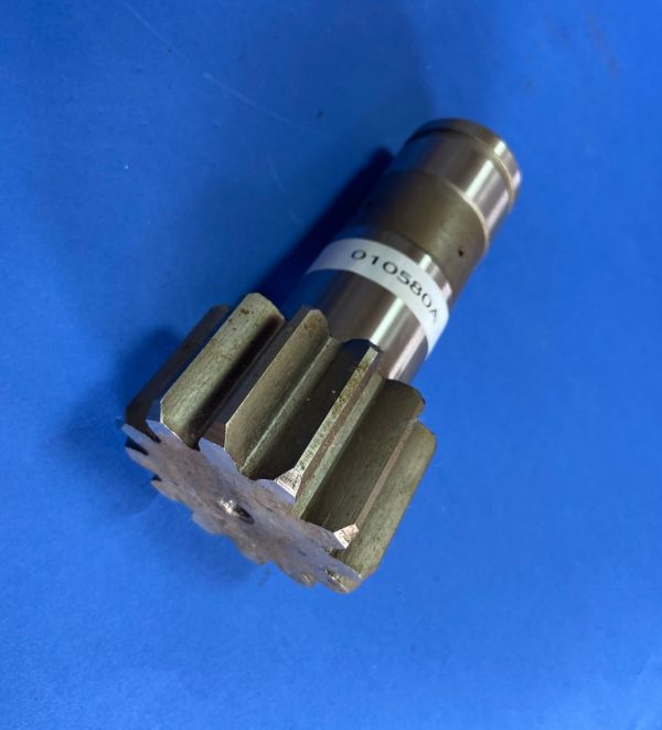 Wałek obrotu 010580A Kubota KX019-4 - Mô tơ quay toa cho Máy móc xây dựng: hình 1 Wałek obrotu 010580A Kubota KX019-4 - Mô tơ quay toa cho Máy móc xây dựng: hình 1