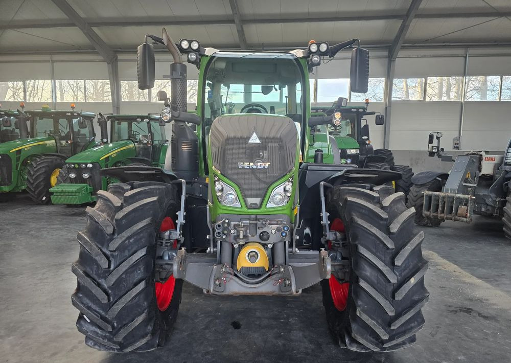Fendt 724 Vario Profi Plus - Máy cày: hình 3 Fendt 724 Vario Profi Plus - Máy cày: hình 3