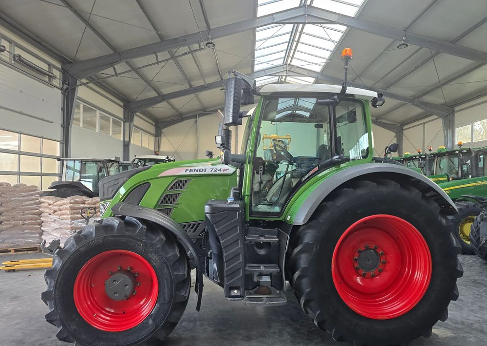 Fendt 724 Vario Profi Plus - Máy cày: hình 4 Fendt 724 Vario Profi Plus - Máy cày: hình 4