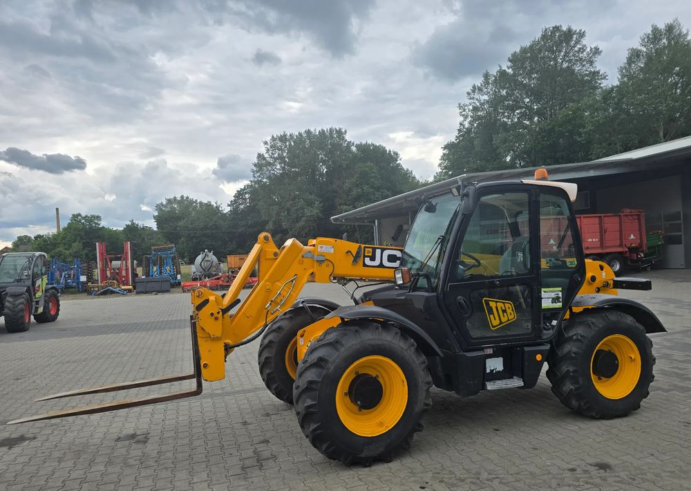 JCB 531-70 - Xe nhấc hình viễn vọng kính: hình 2 JCB 531-70 - Xe nhấc hình viễn vọng kính: hình 2