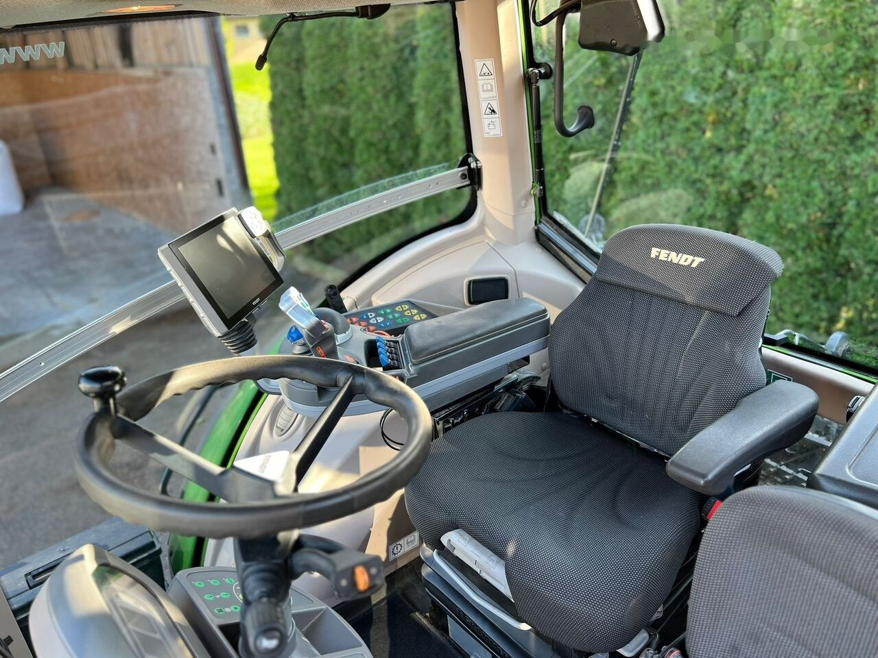 Fendt Vario 826 Profi Plus - Máy cày: hình 5 Fendt Vario 826 Profi Plus - Máy cày: hình 5