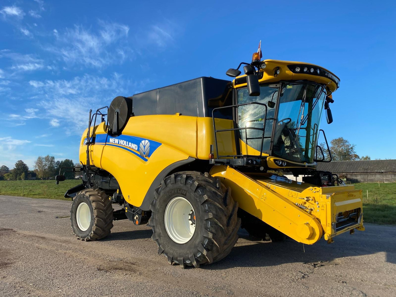 NEW HOLLAND CX8.70 - Máy gặt: hình 3 NEW HOLLAND CX8.70 - Máy gặt: hình 3