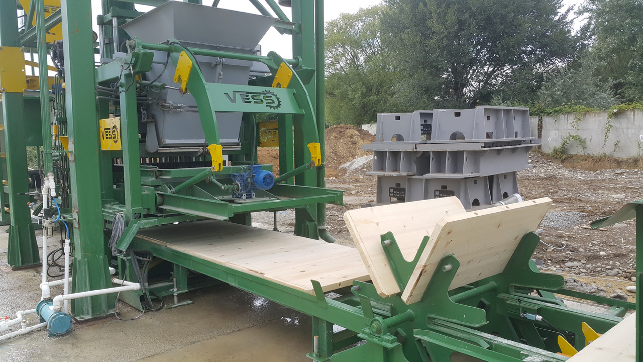COMPACT 5.1 AUTOMATIC BLOCK MAKING MACHINE - Máy ép gạch: hình 2 COMPACT 5.1 AUTOMATIC BLOCK MAKING MACHINE - Máy ép gạch: hình 2