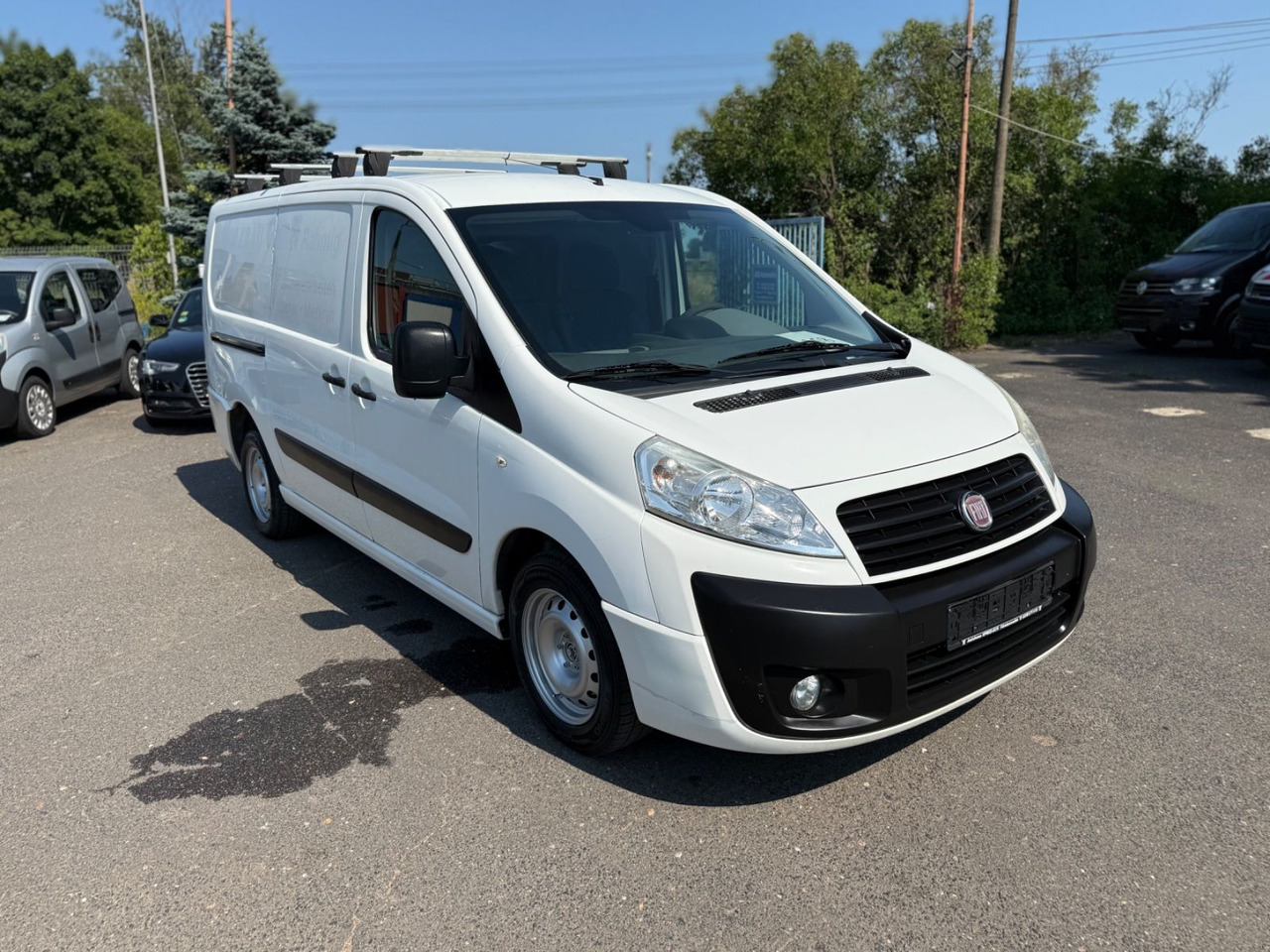 Fiat Scudo 12 SX L2H1 120 Multijet - Xe van nhỏ gọn: hình 2 Fiat Scudo 12 SX L2H1 120 Multijet - Xe van nhỏ gọn: hình 2