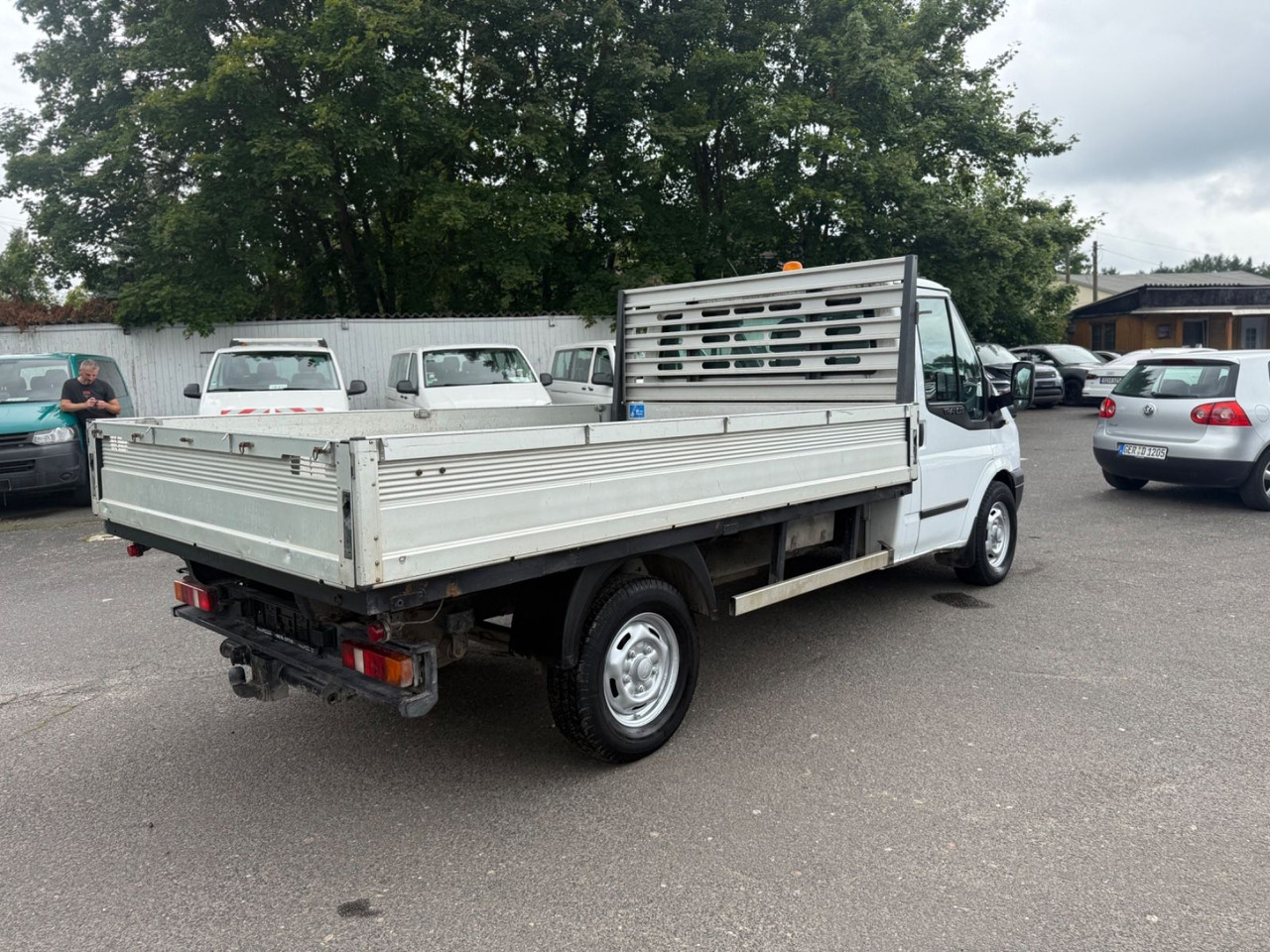 Ford Transit Pritsche FT 350 M Einzelkabine 110 KM - Xe tải nhỏ phẳng: hình 4 Ford Transit Pritsche FT 350 M Einzelkabine 110 KM - Xe tải nhỏ phẳng: hình 4