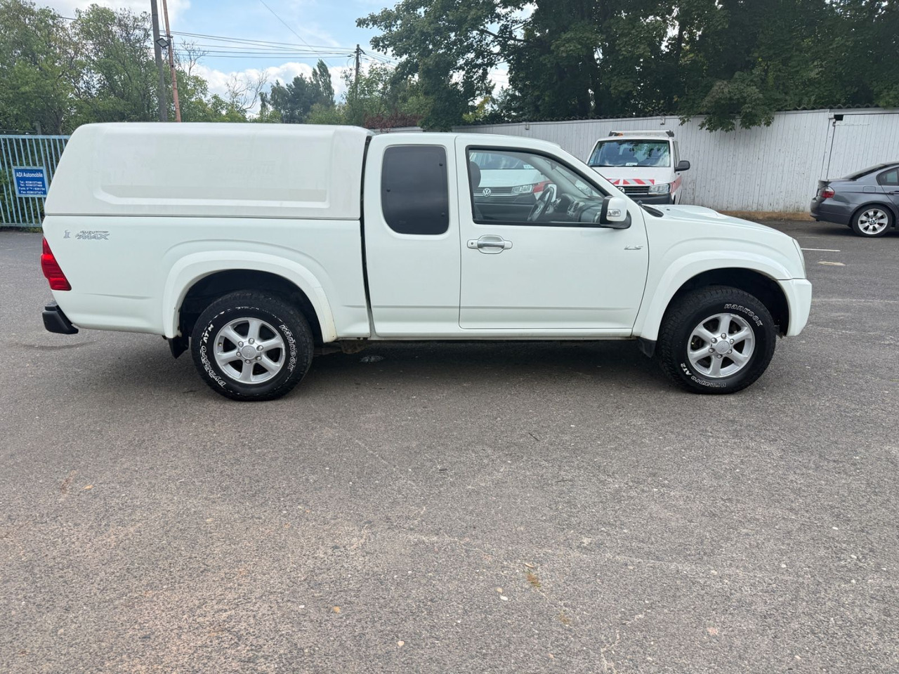 Isuzu D-Max Single Cab Basis 4WD - SUV: hình 3 Isuzu D-Max Single Cab Basis 4WD - SUV: hình 3